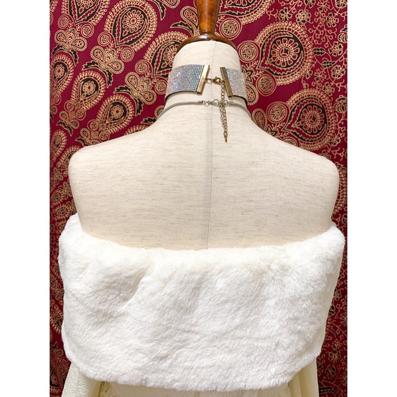 π Amazing fur lace dress - Picture 7 of 13